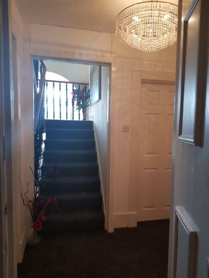 89 Clerk Street Apartment Loanhead Bagian luar foto